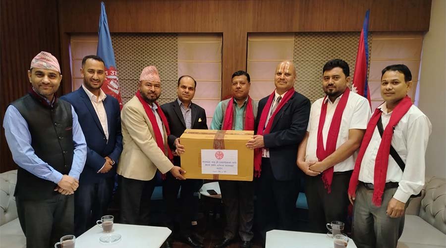 महासंघद्वारा नेपाल हज समितिलाई औषधीजन्य सामग्री हस्तान्तरण