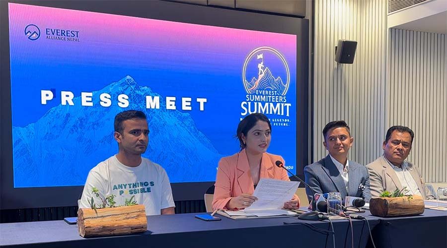 सगरमाथा आरोहीहरूको ऐतिहासिक भेला: एभरेस्ट समिटियर्स समिट २०२५ मा १६ देशका १७७ भन्दा बढी सहभागी
